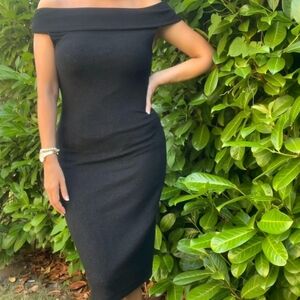 TED BAKER LONDON BLACK OFF SHOULDERS DRESS